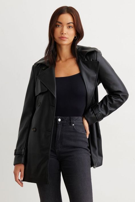 Leather Coat Outfit, Faux Leather Trench Coat, Short Trench Coat, Trench Coat Outfit, Black Leather Coat, Coat Outfit, Leather Trench, Oversized Denim Jacket, Belted Trench Coat