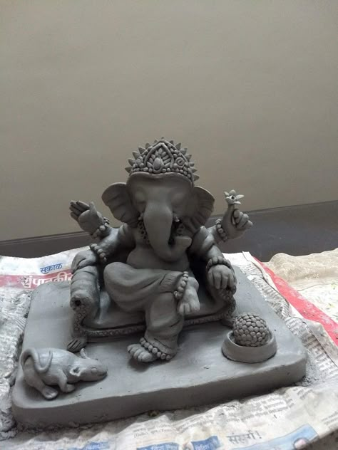 Handmade Ganpati Idol, Handmade Ganpati, Clay Ganpati, Vinayaka Chathurthi, Ganpati Design, Green Ganesha, Ganapati Murti, Ganesha Making, Ganesha Decoration