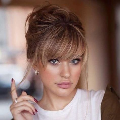 Receding Hairline, Bangs Hairstyles, Trendy Wedding Hairstyles, How To Style Bangs, Long Bangs, Long Hair With Bangs, Trending Hairstyles, Looks Chic, Jodhpur