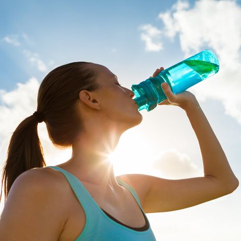 Headache Prevention, Young Athletes, Drink More Water, More Water, Spiritual Health, Gatorade Bottle, Stay Hydrated, Healthy Options, Fitness Nutrition