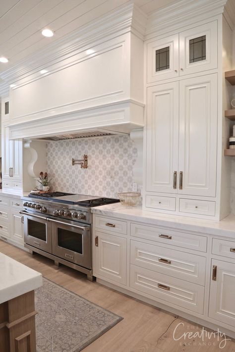 Insert Cabinets, Kitchen Hood Design, Benjamin Moore White, Kitchen Glass, Kitchen Hoods, White Dove, Parade Of Homes, Built In Cabinets, Luxury Kitchens