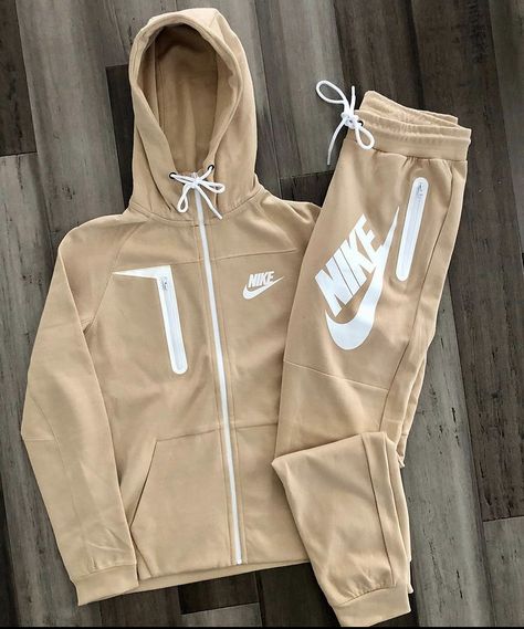 Ensemble Nike Tech Beige, Nike Outfits For Men, Jogging Nike, Sporty Outfits Men, Nike Clothes Mens, Techwear Fashion, Hype Clothing, Trendy Boy Outfits, Cute Nike Outfits