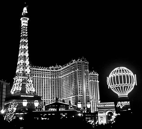 Vegas Baby!! Las Vegas Black And White, Vegas Strip, Vegas Baby, Las Vegas Strip, Living Room Art, Oh The Places Youll Go, Travel Fun, Travel Photos, Old Hollywood