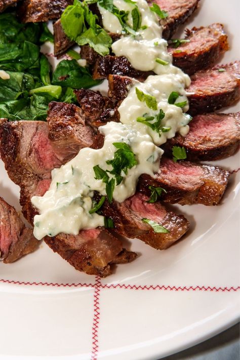 Ina Garten Beef Tenderloin With Gorgonzola Sauce - Ina Garten Eats Ina Garten Beef Tenderloin Recipes, Ina Garten Beef Stroganoff, Tenderloin Appetizer Recipes, Filet Appetizer, Ina Garten Dinner Party, Beef Tenderloin Sauce, Chili Recipe Ina Garten, Ina Garten Dinner, Ina Garten Beef Tenderloin