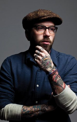 Outdoorsy Men, Dallas Green, Tatto Boys, City And Colour, Modern Mens Fashion, Mosh Pit, Masculine Style, Toronto Life, Green City