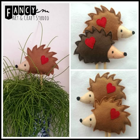 Felt Hedgehog Pattern, Felt Hedgehog, Hedgehog Ornament Diy, Hedgehog Pillow Pattern, Hedgehog Gift Ideas, Hedgehog Doll Diy, Felt Hedgehog Ornament, Hedgehog Pincushion, Hedgehog Ornament