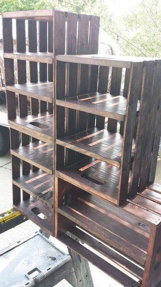 Wooden Crate Shoe Rack, Wood Crate Shoe Rack, Dig Shoe Shelf, Building Shoe Rack, Standing Shoe Rack, Diy Outdoor Shoe Storage, Rustic Shoe Rack Ideas, Entryway Shoe Organization, How To Build A Shoe Rack