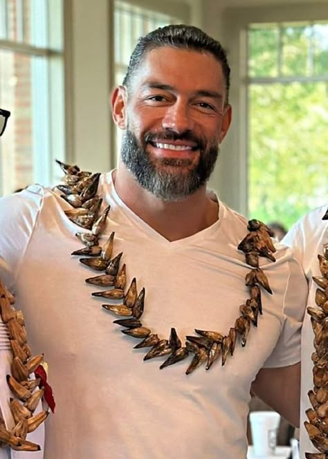 Roman Reigns Pictures, Roman Reigns Family Daughters, Roman Reigns New Images, Roman Reigns Logo, Nate Grey, Roman Reign, Real Life Photos, Roman Reigns Shirtless, Roman Reigns Smile