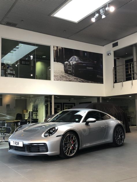 Sports Garage, Porsche Carrera S 991, Porsche Silver, Silver Porsche, Porsche 911carrera, 992 Carrera S, Gt3 Touring, Porsche Carrera Gt, Grey Car