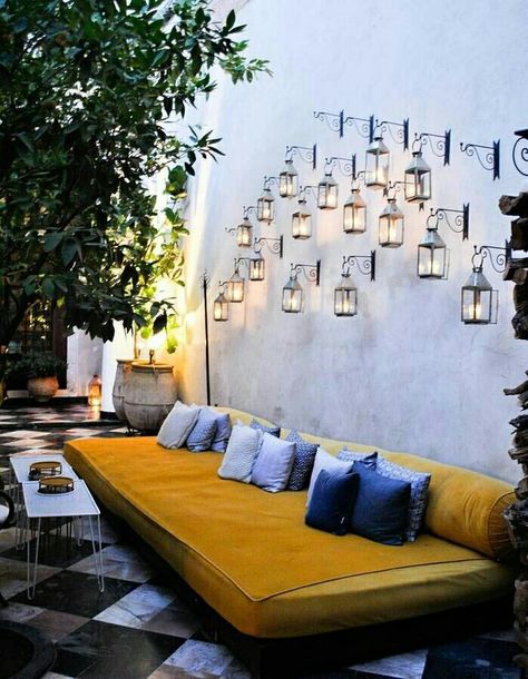 Backyard Ideas For Small Yards, Pergola Design, Floor Lamps Living Room, Budget Patio, Backyard Lighting, Diy Backyard Landscaping, Design Del Prodotto, Pallet Ideas, Living Room Flooring