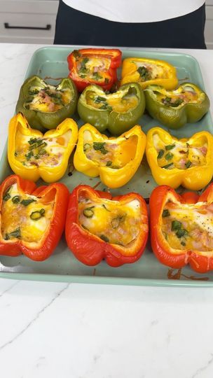 443K views · 4.5K reactions | Easy breakfast everyone will love! | Easy breakfast everyone will love!  I make bell peppers stuffed with eggs and ham. | By Justine Kameron | I love this healthy breakfast. We're starting off with our halfed bell peppers and we're putting one egg in each bell pepper. Then we are going to season this with some garlic powder but you can season this however you like. Next we're going to add some red pepper flakes because I like a little bit of heat with mine and lastly we're going to season it with some black pepper. You can add salt if you like but I'm keeping it low sodium. Next we're coming in with some diced ham and we're going to put a generous amount of diced ham. Into each of our bell peppers. If you don't like ham, you could do bacon or sausage crumbles. Bell Peppers Stuffed, Justine Kameron, Eggs In Peppers, One Egg, Hey Good Lookin, Low Sodium, Bell Peppers, Bell Pepper, Red Pepper Flakes