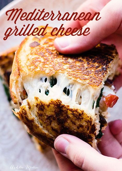 Mediterranean Grilled Cheese, Grilled Cheesus, Mediterranean Sandwich, Chicken Mediterranean, Grill Cheese, Classic Grilled Cheese, Chicken Grilled, Mediterranean Chicken, Grilled Cheese Recipes