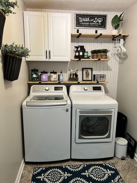 Laundry Quotes, Laundy Room, Laundry Room Update, Laundry Makeover, Small Laundry Room Makeover, Laundry Room Wallpaper, Bay Breeze, Dream Laundry Room, Laundry Room Closet