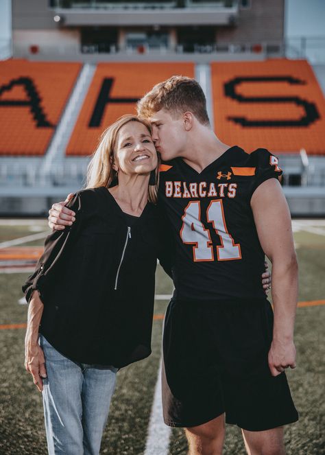 Kisses to momma for all the love and support!   #SeniorSZN #AledoFootball #TeamPhotographer #Sportraits #Classof2025 #BearcatNation #FootballLife #FWCamera #HighSchoolSports #AledoHighSchool #AledoPhotographer #CanonUSA Mother And Son Senior Pictures, Senior Mom Football Pictures, Mom/son Football Pictures, Moms Of Fall Football Picture Ideas, Mothers Of Fall Football Picture, Mother Son Football Picture Ideas, Mom And Son Football Photo Ideas, Mom Poses, Football Senior Photos