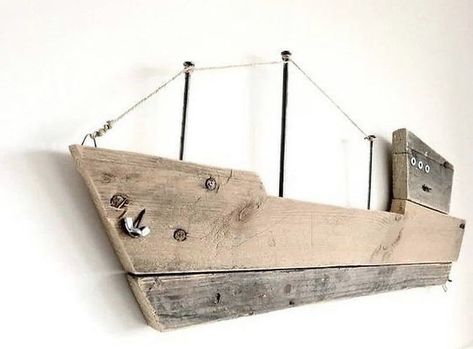 Tre Kunst, Boat Wall Art, Woodworking Bed, Boat Wall, Into The Wood, Pallet Designs, Ocean Boat, Recycled Pallet, Pallet Decor