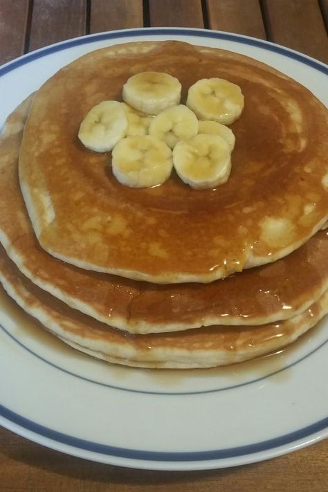 Easy Bisquick Banana Pancakes Bisquick Banana Pancakes, Breakfast Entrees, Toddler Recipes, Low Fodmap Recipes, Fodmap Recipes, Banana Pancakes, Low Fodmap, Cook At Home, Pancake Recipe