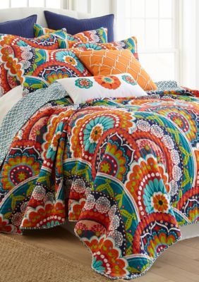 Levtex Frodo Quilt Set - Orange - Full/Queen Hippie Bedding, King Quilt Sets, Cotton Quilt Set, King Pillows, Bad Design, Twin Quilt, Blue Quilts, King Quilt, Reversible Quilt