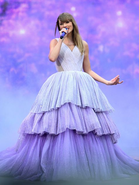 Star Taylor Swift, Taylor Swift Enchanted, Enchanted Dress, Taylor Swift Speak Now, Cupcake Dress, Taylor Swift Cute, Taylor Swift Outfits, Speak Now, Taylor Swift 1989