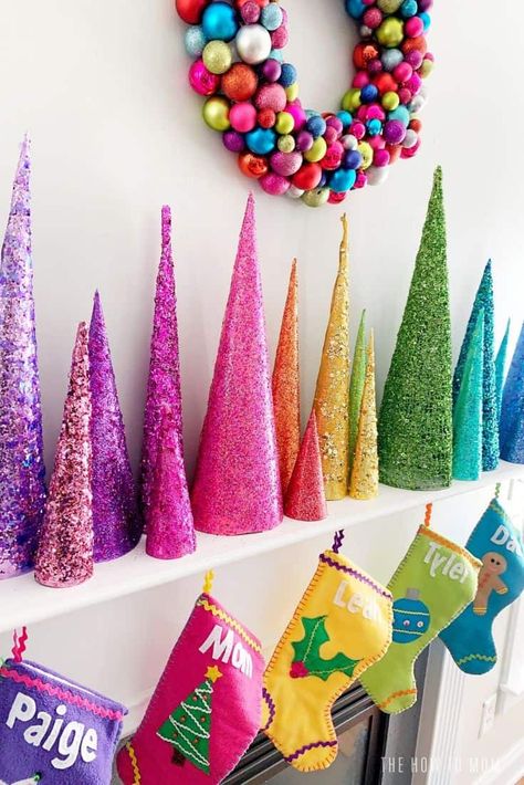 Colorful Christmas Decor, Diy Natal, Colorful Christmas Decorations, Rainbow Christmas Tree, Diy Christmas Garland, Rainbows Christmas, Christmas Craft Projects, Merry Bright Christmas, White Christmas Trees