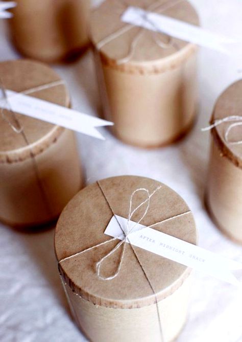 THE SENSUALIST Creative Wrapping, Brown Paper Packages, Candle Packaging, Creative Gift Wrapping, Pretty Packaging, Diy Cardboard, Paper Packaging, Creative Packaging, Brown Paper