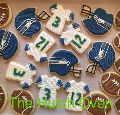 Gallery | The Hutch Oven Football Helmet Cookies, Fancy Sugar Cookies, Sports Cookies, Football Cookies, Football Baby Shower, Pig Cookies, Cookie Business, Sugar Cookie Designs, Football Themes