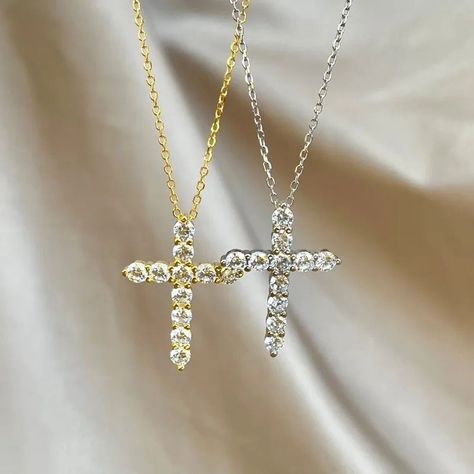 NH10170978 Cross Necklaces, White Gold Necklace, Women Pendant, Necklaces Gold, Gold Cross Necklace, Silver Chain Style, Diamond Cross Pendants, White Gold Necklaces, Diamond Cross