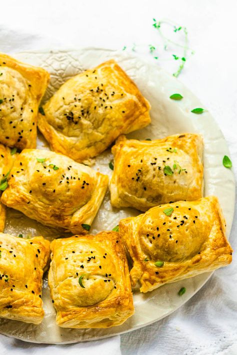 Sausage Roll Filling Recipe, Vegetarian Finger Food Recipes, Afternoon Tea Food Ideas Savoury, Fresh Finger Food, British Finger Food, Veggie Finger Food, Savoury Rolls, Potato Pasties, Onion Puff Pastry