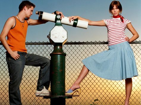 A Walk To Remember<3 Shane West and Mandy Moore. Love her outfit. Jamie Sullivan, A Walk To Remember, Shane West, Tv Romance, Actor Studio, Universe Quotes, Chick Flicks, Mandy Moore, Good Year