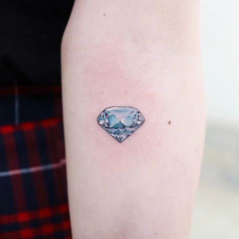 150+ Dreamy Diamond Tattoos Designs For Women With Meaning (2024) - TattoosBoyGirl Netherlands Tattoo, Tattoo Diamond, Diamond Tattoo Designs, Diamond Tattoo, A Tattoo Design, Diamond Tattoos, Henna Tattoo Designs Simple, Bee Tattoo, Large Tattoos