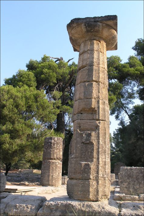 The Temple of Hera at Olympia. Ancient Greek Theatre, Ancient Olympia, Flower Walls, Greek Temple, Temple Architecture, The Temple, Ancient Greek, Wikimedia Commons, Flower Wall