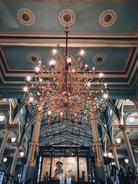 Chandelier Photography, Chandelier Aesthetic, Old Chandelier, Aesthetic Black And White, A Aesthetic, Room Chandelier, Aesthetic Black, Dining Room Chandelier, Aesthetic Colors