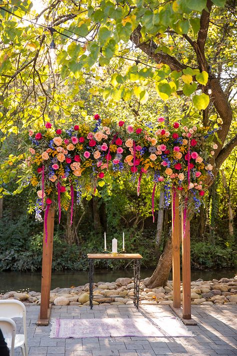 Vibrant & Colorful Outdoor Wedding | Mary & Luke | The Pink Bride Colorful Outdoor Wedding, Wildflower Wedding Theme, Colorful Wedding Flowers, Tafel Decor, Wedding Arches, Boda Mexicana, Pink Bride, Bright Wedding, Future Wedding Plans