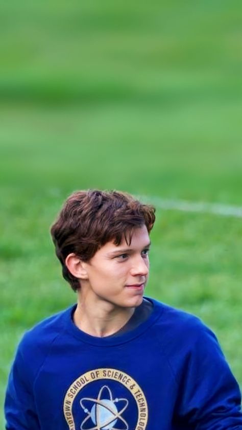 Peter Parker Wallpaper, Tom Peters, Baby Toms, Tom Holland Zendaya, Tom Holland Imagines, Tom Holland Peter Parker, Marvel Images, Tom Holland Spiderman, Tommy Boy