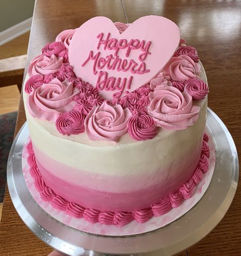 Red Birthday Cakes, Mothers Day Desserts, Resepi Biskut, Birthday Cake For Mom, Whiskey Cake, Chandelier Cake, Mothers Day Cake, Order Cake, Best Cakes