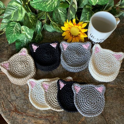 Small Hostess Gifts, Kat Haken, Crochet Cats, Cat Coasters, Crochet Clothes For Women, Fat Cat, Fat Cats, Crochet Coasters, Crochet Cat