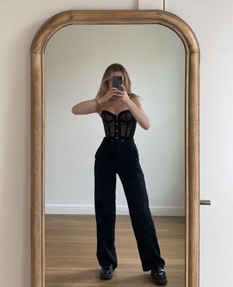 *Checks time* is it too early to slip into some Agent Provocateur? 👀⁠ ⁠ Bestie @margaret_coburn wearing her Agent Provocateur Lace Corset. 🔗⁠ in Bio!⁠ ⁠ ⁠ #fashionrental #dressrental #clothingrental #agentprovocateur #sustainablefashion #goingoutoutfit #goingoutinspo Corset With Jeans, Agent Provacatuer, Wife Outfits, Charlotte Simone, Corset Outfit, Mob Wives, Mob Wife, Lace Corset, Winter Trends