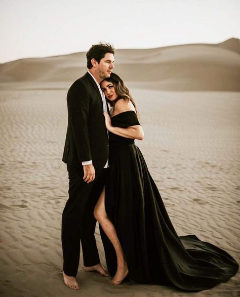 Long Black Dress Engagement Photos, Gowns For Prewedding Shoot, Long Dress Couple Photoshoot, Engagement Shoot Black Dress, Long Dress Engagement Pictures, Gown Prewedding Shoot, Black Wedding Dress Photoshoot, Preshoot Dresses, Black Dress Couple Photoshoot