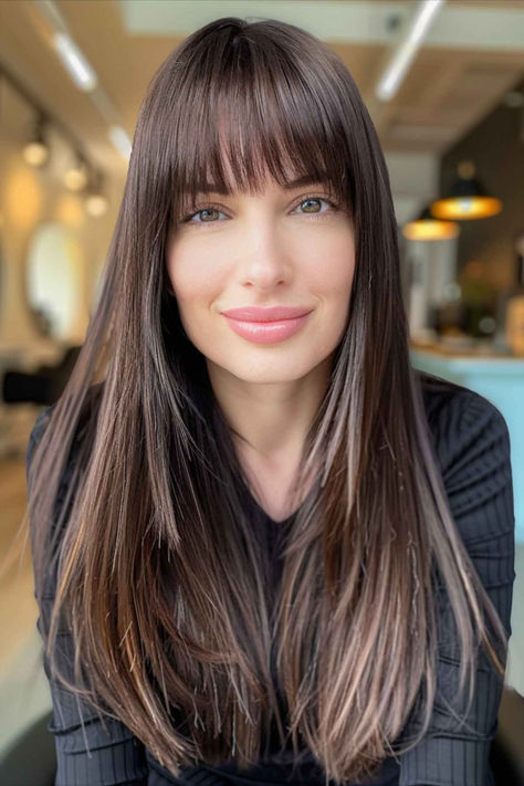 Full fringe with a long haircut for a heart-shaped face. Heart Bangs, Brunette Fringe, Full Fringe Hairstyles, Bang Styles, Best Bangs, Organised Life, Perfect Bangs, Full Fringe, Long Haircut