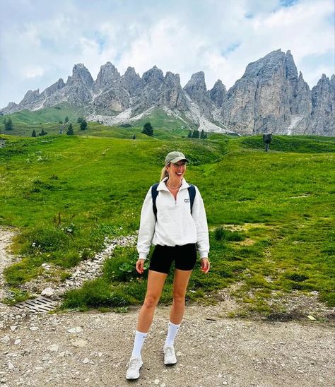 Adanola performance in the Dolomites  #hike #dolomites #adanola #adanolaactivelifestyle #active #adventure #adventureholiday #hiking #mountains #dolomitesitaly #italy #trips #summer #summerinspo #hikingholiday #europe #europesummer #tall #tallfashion Mount Batur, Uni Fits, Hiking Mountains, Adventure Holiday, The Dolomites, Tall Fashion, Europe Summer, Beautiful Animals, Active Lifestyle