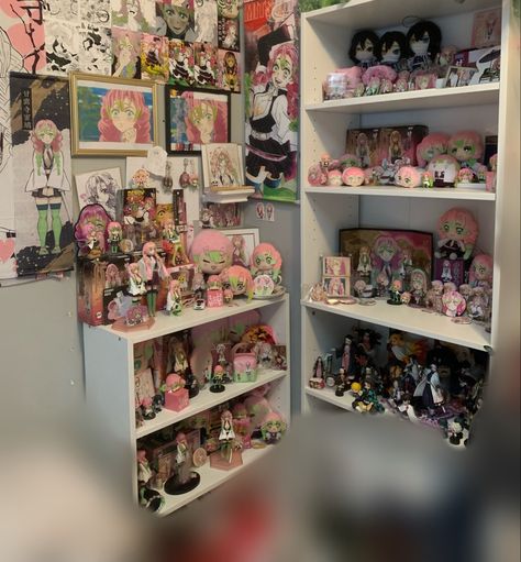 Mitsuri Bedroom, Mitsuri Merch, Anime Shelf, Anime Bedroom, Kanroji Mitsuri, Desk Makeover, Room Desk, Anime Collection, Kawaii Room