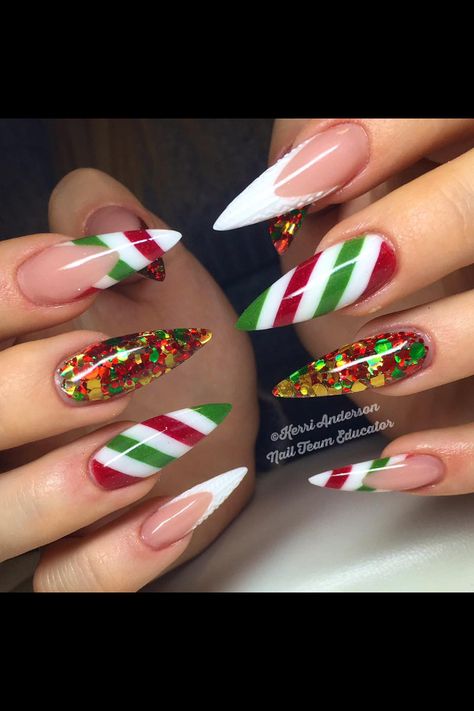 Nail Noel, Nail Art Noel, Long Nail Art, Stiletto Nail Art, Christmas Nails Easy, Stiletto Nails Designs, Christmas Nail Art Designs, Christmas Nails Acrylic, Super Nails