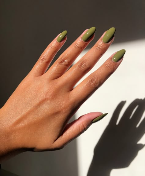 Olive Nails, Green Nail Polish, Nail Swag, Minimalist Nails, Healthy Nails, The Grass, Nail Polish Colors, Perfect Nails, Green Nails