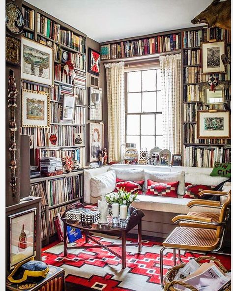 Home Library 📚Peter Tarantino - Philadelphia PA #book#books#library#librarydesign#livingroomstyle#homedecor#interiores#interiorstylist#interiorstyling#interiordecoration#interiorinspo#interiorstyle#interiordecorating#homestyle#luxury#homedecoration#decoração#decoraçãodeinteriores#decoration#decorazione#decoracion#decorators#interiors#design#instaliving#interiorinspiration#instadecor#luxurydecor#ambiente 📚 Dining Room Library, Cozy Home Library, Manhattan Apartment, Room Library, Classic Living Room, Home Libraries, Home Library, Eclectic Home, Cozy House