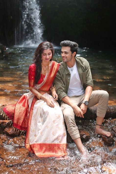 Pre Wedding Photoshoot Outfit, Indian Couple, Parth Samthaan, Pre Wedding Shoot Ideas, Pre Wedding Photoshoot Outdoor, Wedding Photoshoot Poses, Wedding Couple Poses Photography, Wedding Couple Poses, Couple Picture Poses