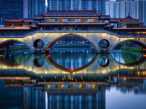 Features - Chengdu's Anshun Bridge was mentioned by Marco Polo in his 13th century writings about China © Nick Wonnell / Shutterstock Chinese Bridge, Asian Destinations, Sichuan China, Explore China, About China, Facade Lighting, Far West, Marco Polo, Chinese Architecture