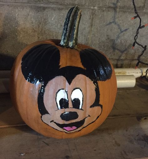 Mickey Mouse pumpkin Pumpkin Painting Ideas Mickey Mouse, Mickey Mouse Pumpkin Painting, Pumpkin Paintings, Halloween Pumpkin Crafts, Creative Pumpkin Painting, Mouse Pumpkin, Mickey Mouse Pumpkin, Pumpkin Contest, Creative Pumpkins