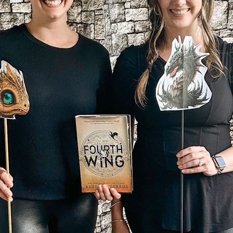 Fourth Wing Book Club Food, Fantasy Book Theme Party, Fourth Wing Party Ideas, Fourth Wing Book Club, Fourth Wing Party, Onyx Storm, Wing Party, Fourth Wing Book, The Fourth Wing