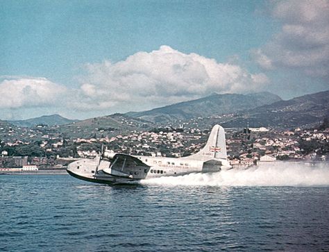 Short Empire Flying Boat Short Sunderland, Amphibious Aircraft, Sea Plane, Float Plane, Flight Training, Flying Boat, Resources For Teachers, Sea Kayaking, Ww2 Aircraft