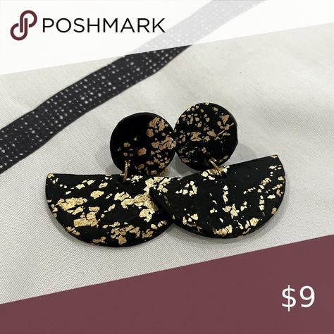 Trendy Black & Gold Clay Earrings Black And Gold Polymer Clay Earrings, Black And Gold Clay Earrings, Gold Clay Earrings, Gold Polymer Clay Earrings, Black And Gold Earrings, Gold Polymer Clay, Clay Accessories, Clay Inspo, Shibori Jewelry