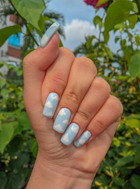 Nails Azul Bebe, Nails Acrylic Coffin Spring, Blue Cloud Nails, Nails Clouds, Sky Nail Art, Gender Reveal Nails, Cloud Nails, Spring Nail Design, Fall Nails Ideas